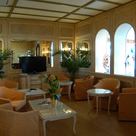 Hotel Laguna