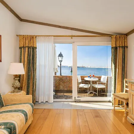 Hotel Laguna