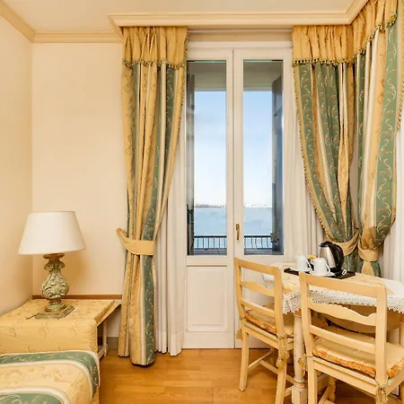 Hotel Laguna 4*