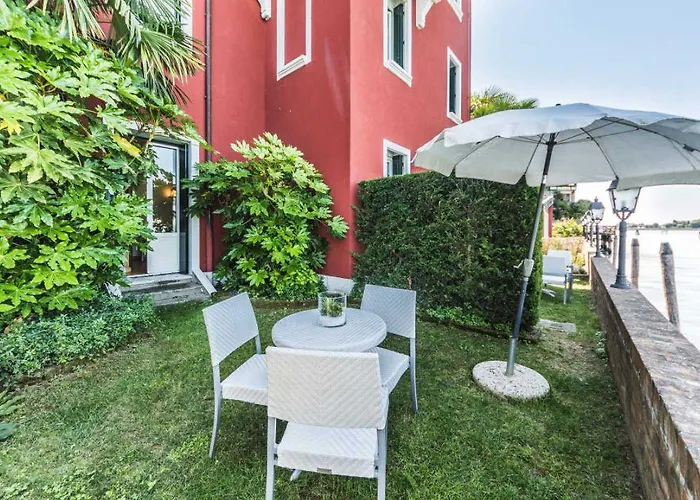 Laguna Otel 4*
