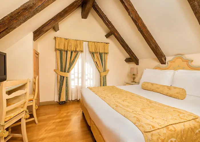 Laguna 4*