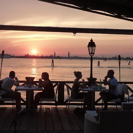 Laguna Hotel Lido de Venise